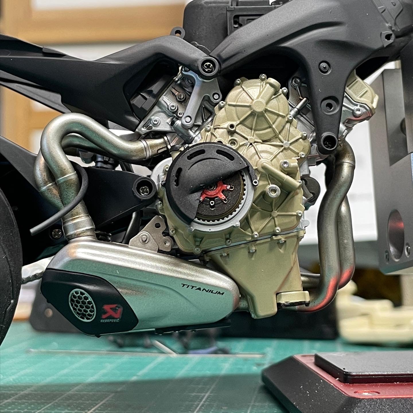 ドライクラッチキット タミヤ 1/12 ドゥカティ スーパーレッジェーラ V4