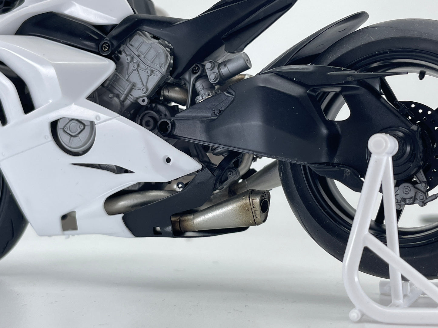 Full System Titanium Exhaust Set For Tamiya 1/12 Ducati Superleggera V4